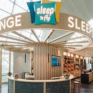 Sleep 'n Fly Sleep Lounge, B-gates Terminal 3 - Transit Only دبي