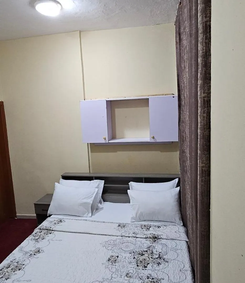 Homestay Benitah Partitions And Family Room Dubai