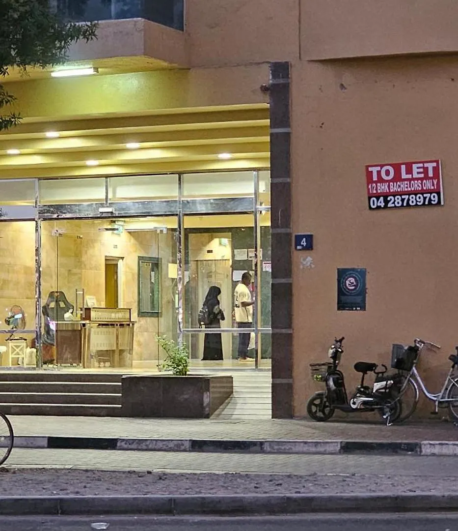 Benitah Partitions And Family Room Dubai Homestay